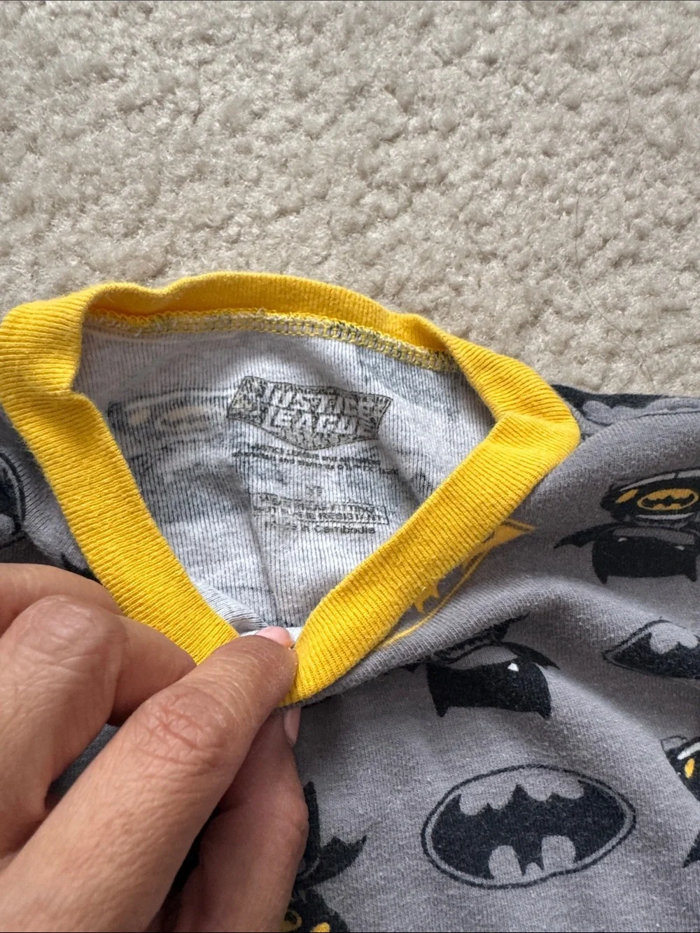 Justice Batman Kids' 2-Piece Pajama Set in Gray and Yellow - Size 3T